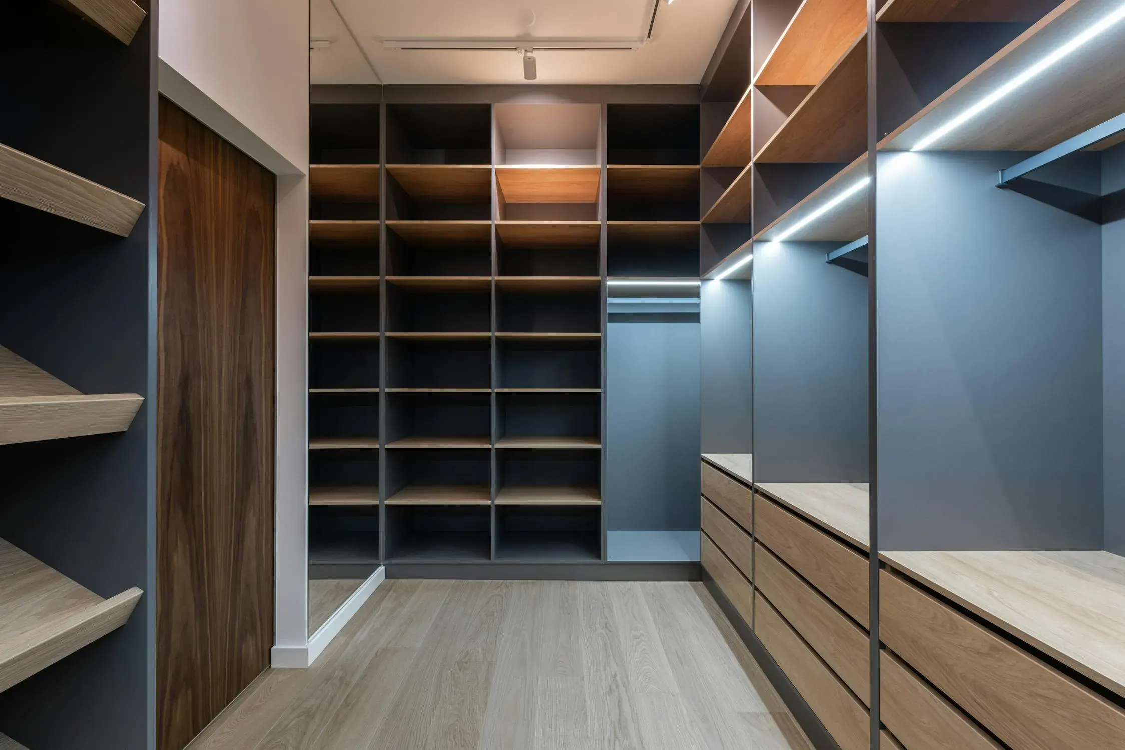 LED-Lit Shelving