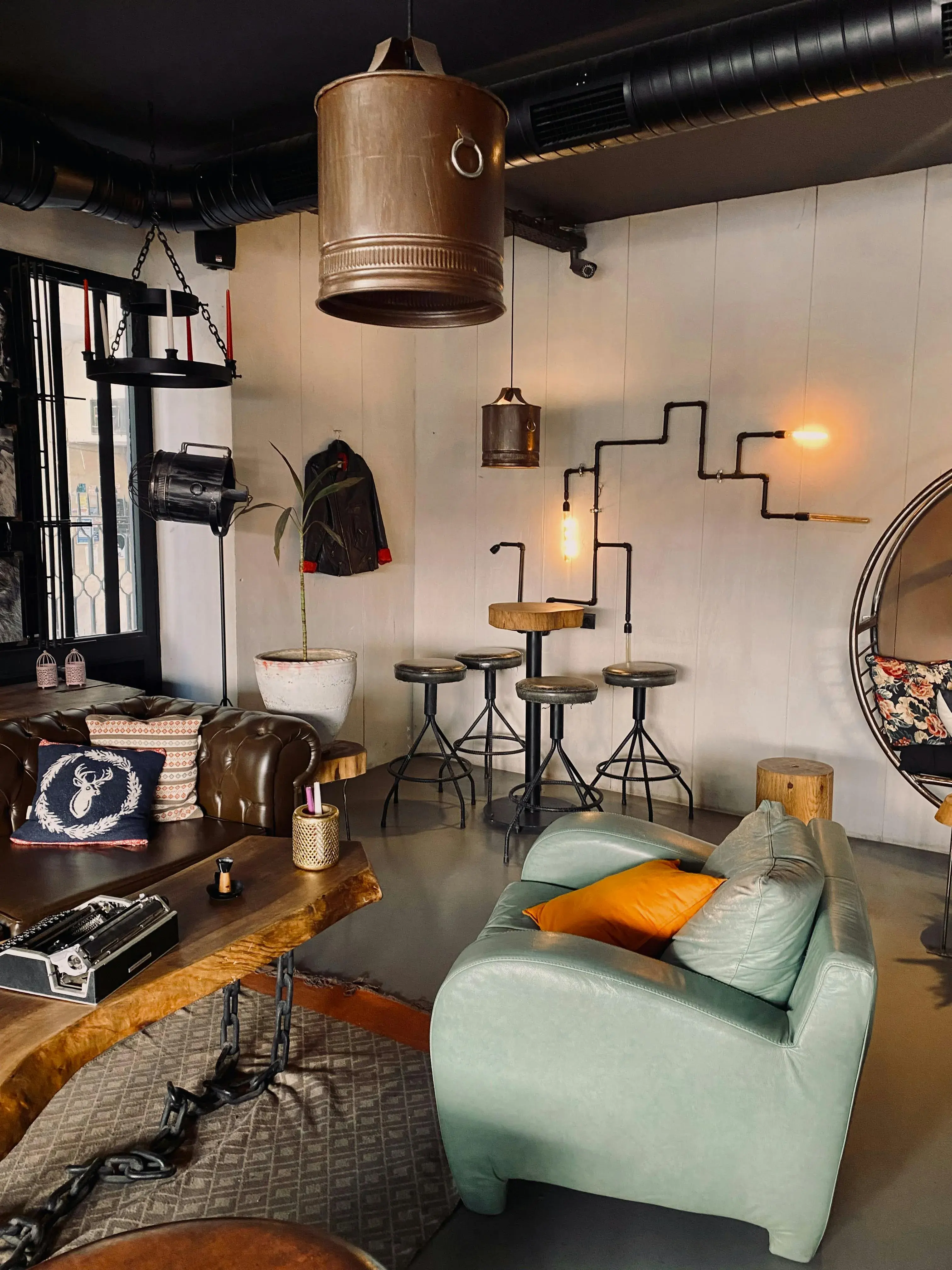 Metal accents