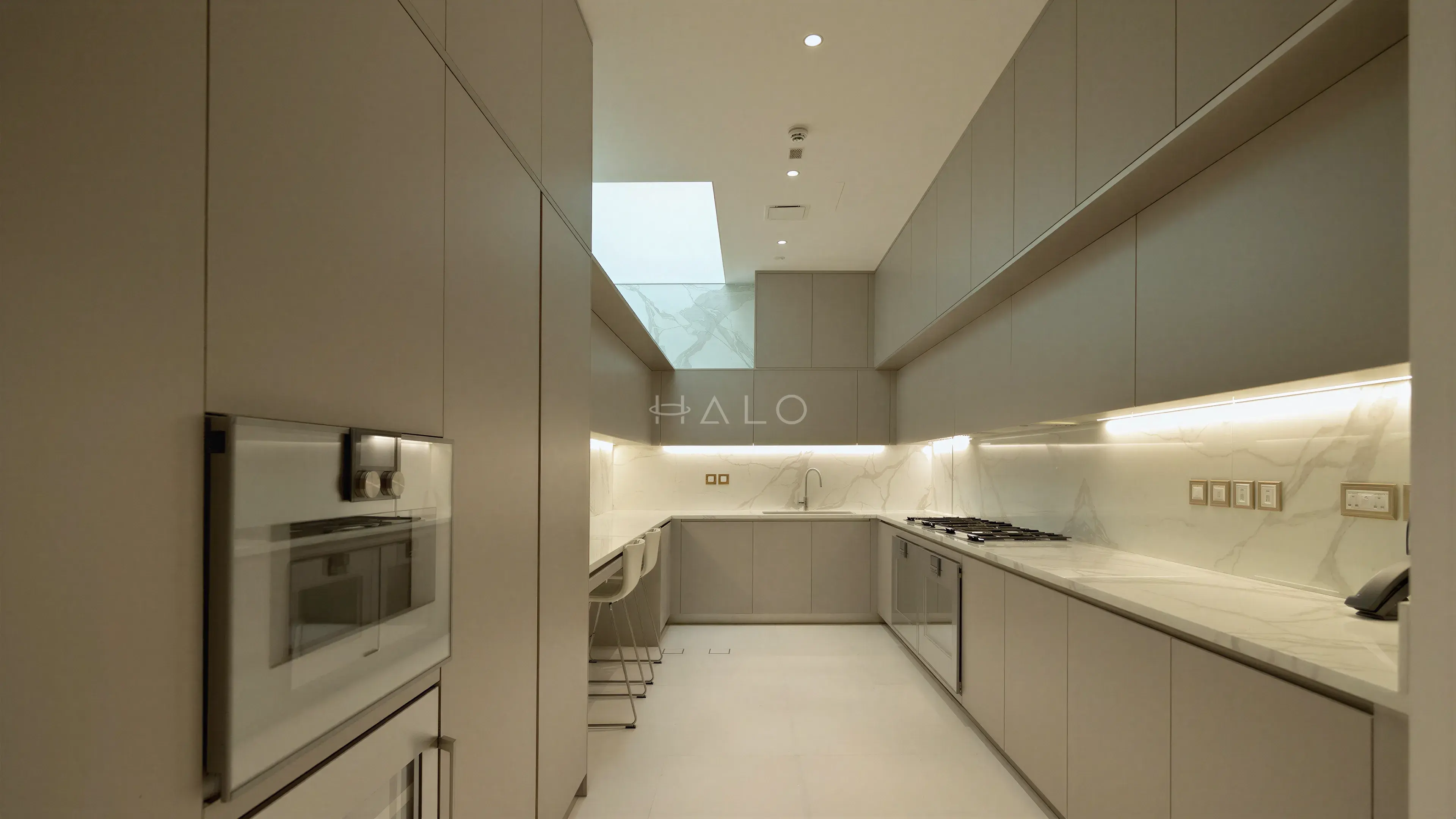 Modern handleless kitchens